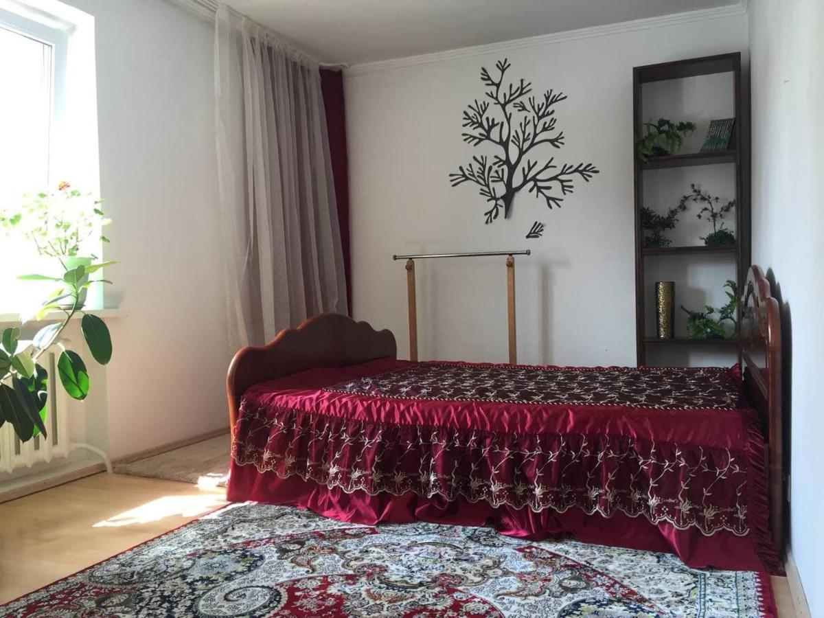 Guest House On Maksimova 9 Almaty Exterior foto