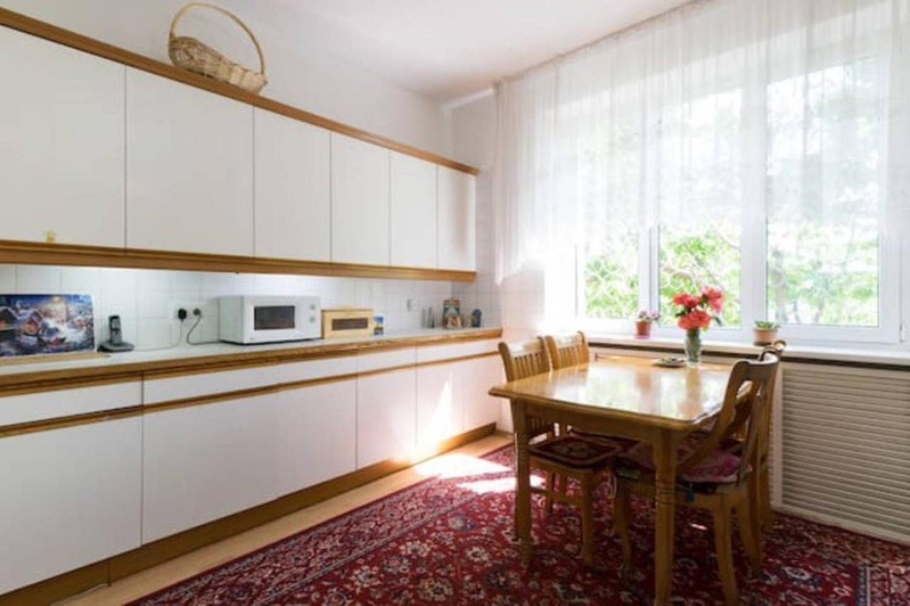 Guest House On Maksimova 9 Almaty Exterior foto